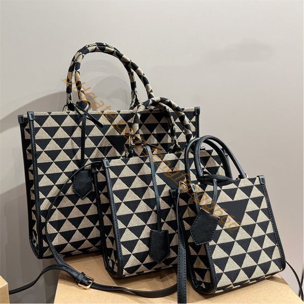 women luxurys designers new fashion shoulder bags women embroidery handbags shopping bags totes canvas beach bag travel casual crossbody pur
women luxurys designers new fashion shoulder bags women embroidery handbags shopping bags totes canvas beach bag travel casual crossbody pur