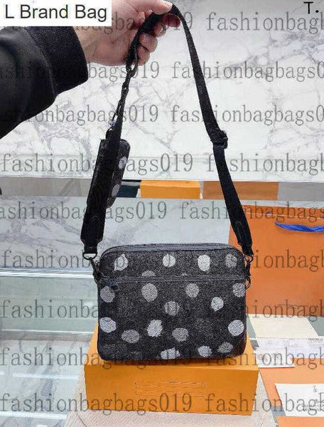 l brand bag x yayoi kusama mens trio messenger bag 3 in 1 bags duo painted dots luxurys designers crossbody shoulder bag handle purse wallet, Black
l brand bag x yayoi kusama mens trio messenger bag 3 in 1 bags duo painted dots luxurys designers crossbody shoulder bag handle purse wallet, Black