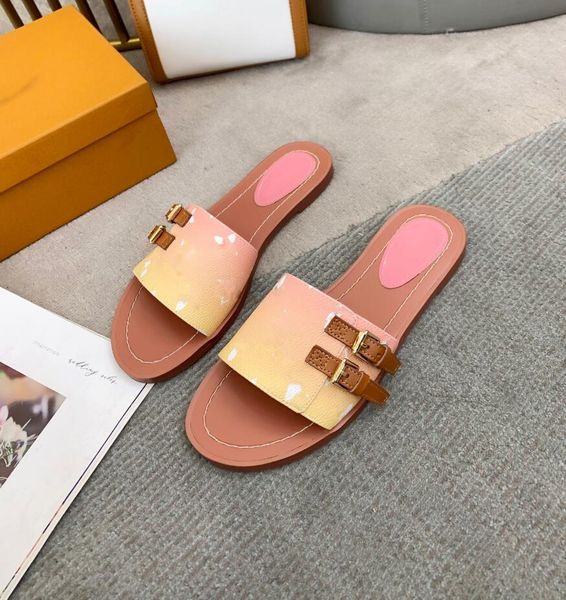 2023 women lock it mule slippers luxury leather ladies dauphine gold buckle gradient low muller sandals with box, Black
2023 women lock it mule slippers luxury leather ladies dauphine gold buckle gradient low muller sandals with box, Black