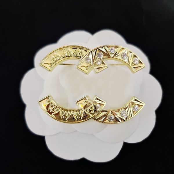 zp designer ccity brooches for women with stamp love brooch exquisite spring jewelry pins brooch popular couples gift accessories european b, Gray
zp designer ccity brooches for women with stamp love brooch exquisite spring jewelry pins brooch popular couples gift accessories european b, Gray