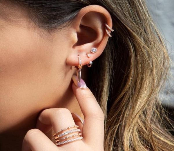 factory drop whole women spike hoop earring three spikes elegance punk rock style women gift circle hoops2378066, Golden;silver 
factory drop whole women spike hoop earring three spikes elegance punk rock style women gift circle hoops2378066, Golden;silver