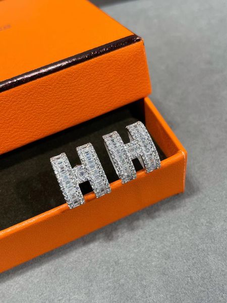 luxury brand h letters designer earrings for women shining crystal diamond silver cz zircon earings earring ear rings necklaces orecchini we, Golden;silver
luxury brand h letters designer earrings for women shining crystal diamond silver cz zircon earings earring ear rings necklaces orecchini we, Golden;silver