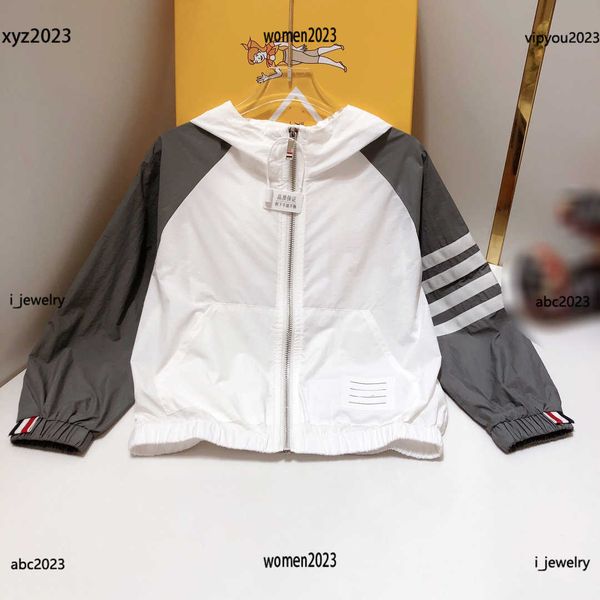 2023 kids coats child splicing design jacket baby hooded design outwear cute sunscreen clothing #multiple product, Blue;gray
2023 kids coats child splicing design jacket baby hooded design outwear cute sunscreen clothing #multiple product, Blue;gray