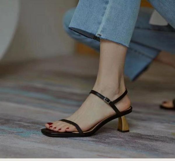 stylishbox t21033105 blackwhite gold heel sandals calf skin italy genuine leather strapy 55cm classic fashion wo8266607, Black 
stylishbox t21033105 blackwhite gold heel sandals calf skin italy genuine leather strapy 55cm classic fashion wo8266607, Black