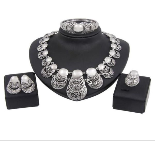 charm dubai gold plated crystal jewelry sets for women african pendant necklace earrings bangle rings party dress accessories l2bi5000624, Slivery;golden
charm dubai gold plated crystal jewelry sets for women african pendant necklace earrings bangle rings party dress accessories l2bi5000624, Slivery;golden