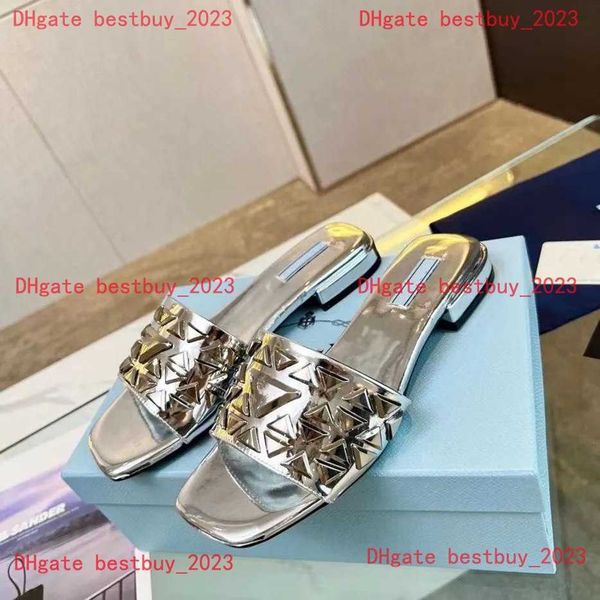 2023 new medium thick heel women's slippers sandals classic buckle decoration luxury designer street style slippers 35-41, Black
2023 new medium thick heel women's slippers sandals classic buckle decoration luxury designer street style slippers 35-41, Black