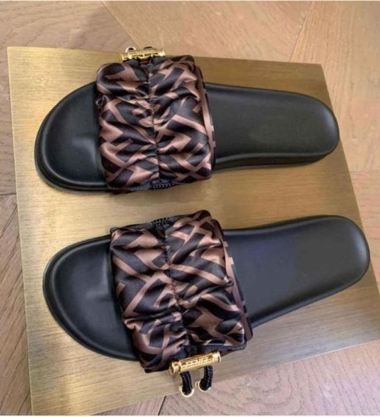 popular summer slipper beach slides sandal shoes women slide nonslip outdoor satin feel slippers flip flops sandalias with box4314148, Black
popular summer slipper beach slides sandal shoes women slide nonslip outdoor satin feel slippers flip flops sandalias with box4314148, Black