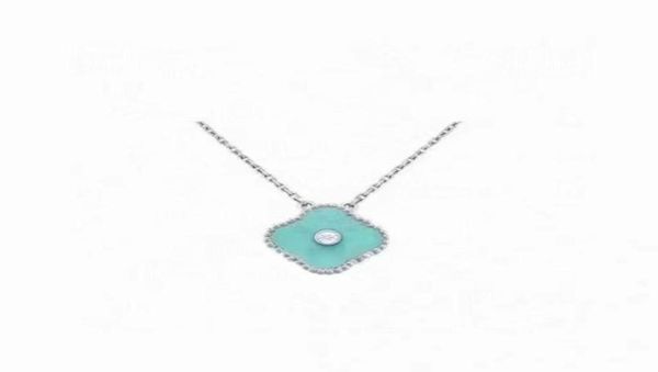 2022 christmas limited edition clover designer pendant necklaces for women retro vintage silver 4 leaf light blue diamond brand lu7794131
2022 christmas limited edition clover designer pendant necklaces for women retro vintage silver 4 leaf light blue diamond brand lu7794131
