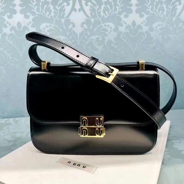 fashion miu luxury designer miui clutch bags cowhide womens cosmetic totes handbag flap envelope travel hobo men cross body bag purses poche
fashion miu luxury designer miui clutch bags cowhide womens cosmetic totes handbag flap envelope travel hobo men cross body bag purses poche