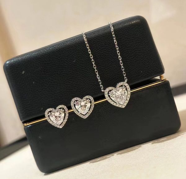luxury g brand love heart designer pendant necklaces for women sweet cute white shining diamond s925 sterling silver necklace earrings party
luxury g brand love heart designer pendant necklaces for women sweet cute white shining diamond s925 sterling silver necklace earrings party