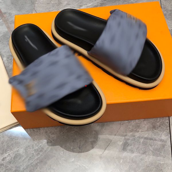 2023 fashion designer comfort sandal slippers women leather shoes womens luxury metal decoration slipper summer casual shoe beach flip flops, Black
2023 fashion designer comfort sandal slippers women leather shoes womens luxury metal decoration slipper summer casual shoe beach flip flops, Black