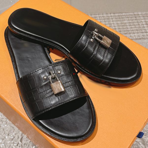2023 fashion luxury designer leather ladies sandals summer flat shoes fashion beach women slippers drag 35-40 sandales summer slides -231, Black
2023 fashion luxury designer leather ladies sandals summer flat shoes fashion beach women slippers drag 35-40 sandales summer slides -231, Black
