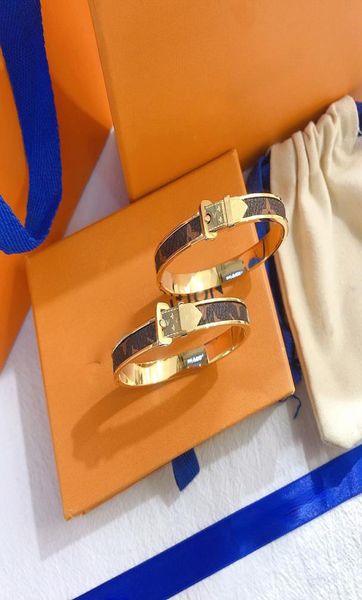 new style bracelets women bangle designer letter jewelry faux leather 18k gold plated stainless steel womens wristband wedding gif9728170, Black
new style bracelets women bangle designer letter jewelry faux leather 18k gold plated stainless steel womens wristband wedding gif9728170, Black