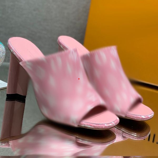2023 fashion brand slippers genuine leather flip flop women's sandals summer classic fashion flat anti-skid black brown matte slipper b
2023 fashion brand slippers genuine leather flip flop women's sandals summer classic fashion flat anti-skid black brown matte slipper b