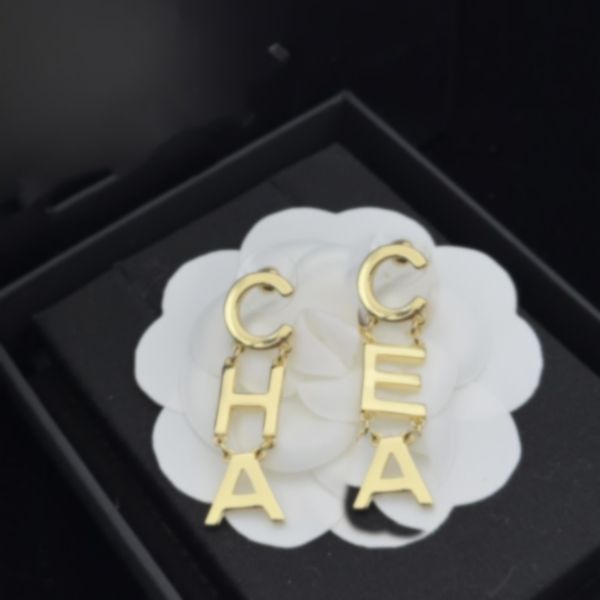 high-qualit earrings ccity designer luxury stud women jewelry classic gold earring woman ohrringe 8922, Golden;silver
high-qualit earrings ccity designer luxury stud women jewelry classic gold earring woman ohrringe 8922, Golden;silver