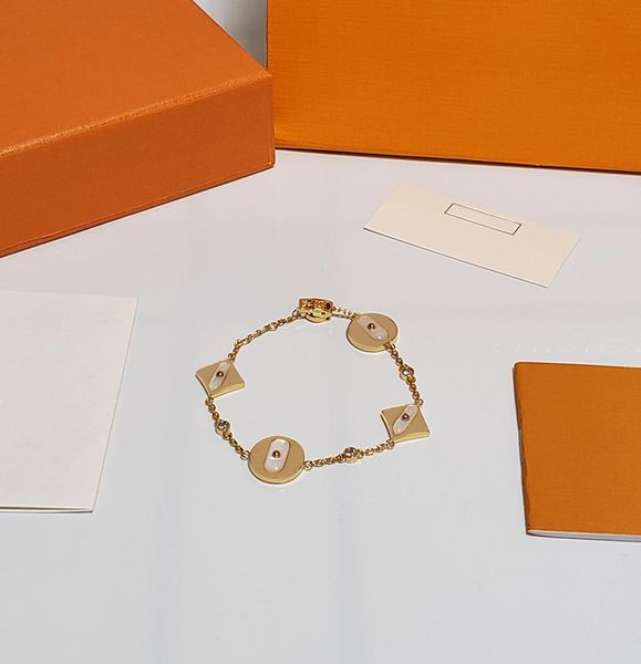 luxury classic 4four leaf flower charm bracelets bangle chain 18k gold agate shell mother of pearlgirls valentine039s day moth5788410, Golden;silver
luxury classic 4four leaf flower charm bracelets bangle chain 18k gold agate shell mother of pearlgirls valentine039s day moth5788410, Golden;silver