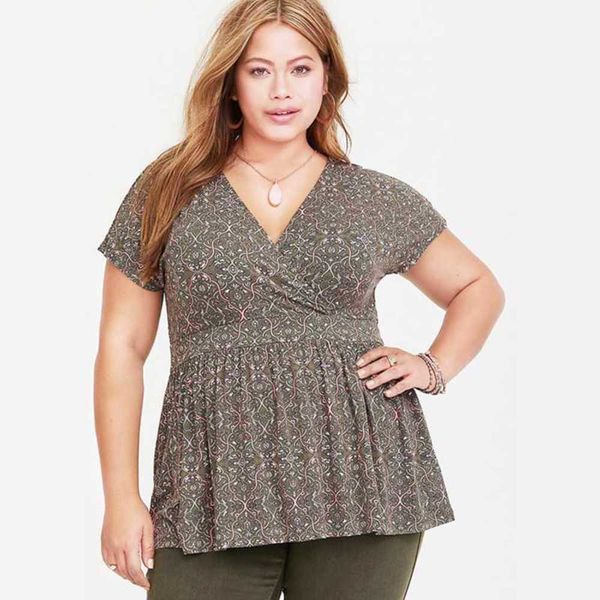 v-neck, open back, lace up, slimming, belly covering, short sleeved t-shirt spring and summer, chubby sister, oversized women's clothi, Black
v-neck, open back, lace up, slimming, belly covering, short sleeved t-shirt spring and summer, chubby sister, oversized women's clothi, Black
