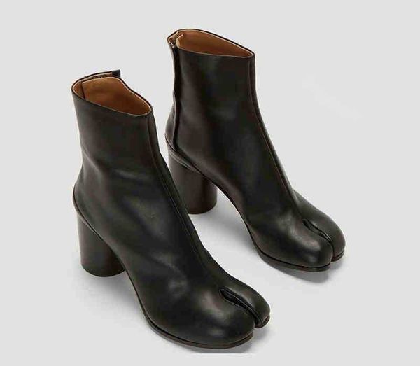 new brand design tabi boots split toe chunky high heel women leather fashion autumn shoes botas 220815, Black
new brand design tabi boots split toe chunky high heel women leather fashion autumn shoes botas 220815, Black