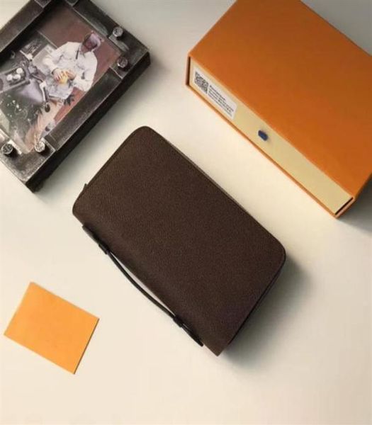 m61506 zippy xl wallet men classic portable wallets women zipper long purses credit card holders leather passport cash clutch purs7939062, Red;black
m61506 zippy xl wallet men classic portable wallets women zipper long purses credit card holders leather passport cash clutch purs7939062, Red;black