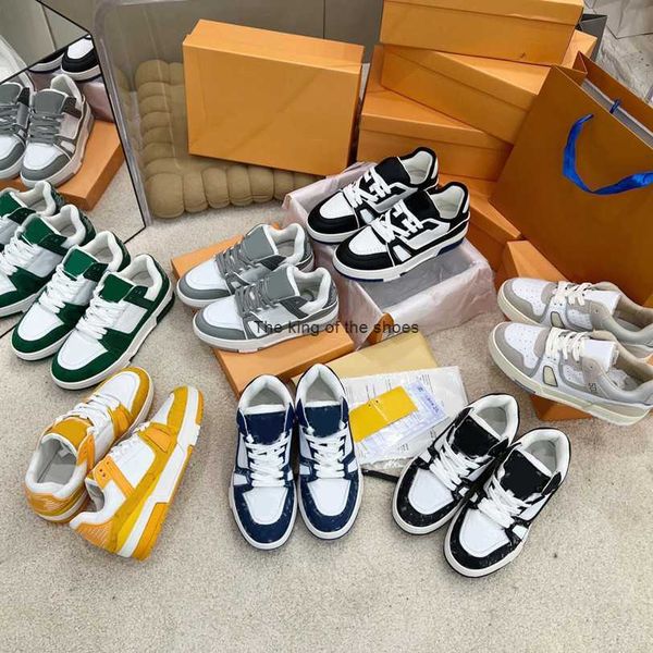 luxury designer time out sneakers embossed men women leather casual shoes l and v trainer sneaker platform trainers chaussures rubber outsol, Black
luxury designer time out sneakers embossed men women leather casual shoes l and v trainer sneaker platform trainers chaussures rubber outsol, Black