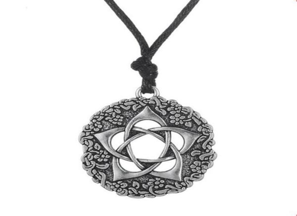 l11 star rose pentacle of the goddess pentagram wiccan jewelry pewter pendant necklace26865864579, Silver
l11 star rose pentacle of the goddess pentagram wiccan jewelry pewter pendant necklace26865864579, Silver
