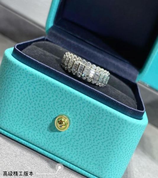 luxurys desingers ring simples design sense sterling silver ring ladies classic sixclaw diamond rng simple rings birthday gift we5800989, Golden;silver
luxurys desingers ring simples design sense sterling silver ring ladies classic sixclaw diamond rng simple rings birthday gift we5800989, Golden;silver
