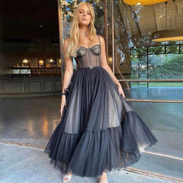 sling wedding puffy princess short high waist tail wedding formal club party dress for woman, White;black
sling wedding puffy princess short high waist tail wedding formal club party dress for woman, White;black