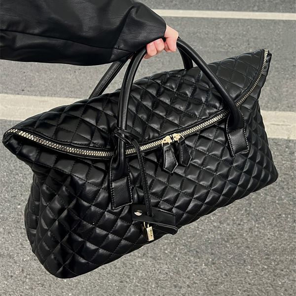 mens oversized es quilted leather bag womens summer large capacity tote bags crossbody luxurys duffel premium handbag fashion designer walle
mens oversized es quilted leather bag womens summer large capacity tote bags crossbody luxurys duffel premium handbag fashion designer walle