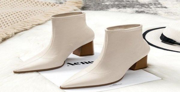2020 new winter gentlewoman pointed toe fashion women bottine high chunky heels lady mujer boots fashion lady shoes 4838400, Black
2020 new winter gentlewoman pointed toe fashion women bottine high chunky heels lady mujer boots fashion lady shoes 4838400, Black