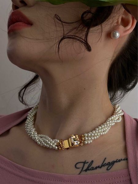 q french niche design french zhen bead necklace medieval gentle clavicle chain fashionable female o4-1, Silver
q french niche design french zhen bead necklace medieval gentle clavicle chain fashionable female o4-1, Silver
