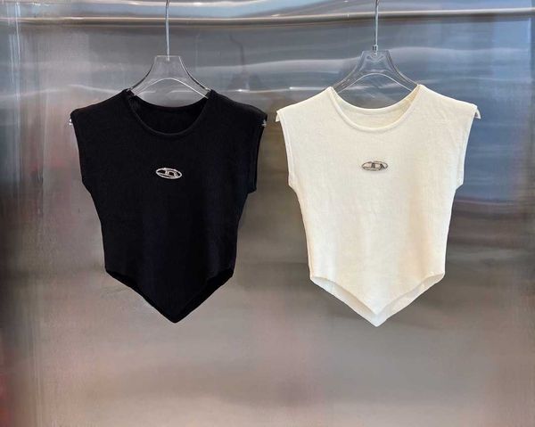 new triangle hem vest knit tees luxury womens crew neck cotton blend designer fashion logo sleeveless knitting vests designers women clothi, White
new triangle hem vest knit tees luxury womens crew neck cotton blend designer fashion logo sleeveless knitting vests designers women clothi, White