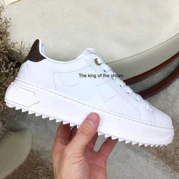 casual shoes women travel leather lace-up sneaker 100% cowhide fashion lady flat designer running trainers letters woman shoe platform men g, Black
casual shoes women travel leather lace-up sneaker 100% cowhide fashion lady flat designer running trainers letters woman shoe platform men g, Black