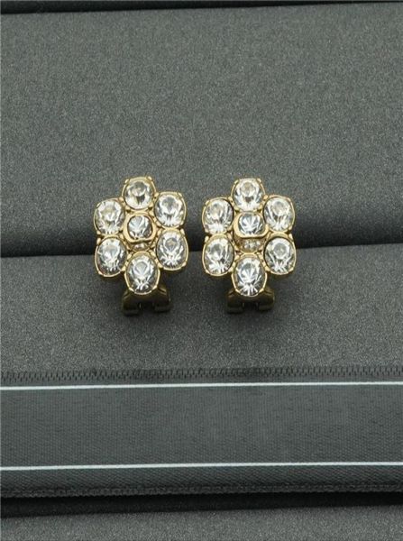 double letter flower charm earrings diamond floral designer studs temperament personality rhinestone eardrops whole6792110, Golden
double letter flower charm earrings diamond floral designer studs temperament personality rhinestone eardrops whole6792110, Golden