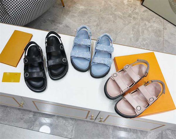 2023 authentic womans paseo flat comfort sandals lady luxury summery leather denim adjustable beach sandal slippers slides with box size 4-1, Black
2023 authentic womans paseo flat comfort sandals lady luxury summery leather denim adjustable beach sandal slippers slides with box size 4-1, Black