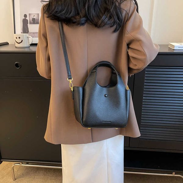 small leather cute solid color crossbody bags with short handle designer handbag shoulder tote bag 230424
small leather cute solid color crossbody bags with short handle designer handbag shoulder tote bag 230424