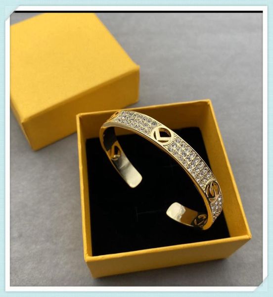 fashion designers bracelet for men women casual party gifts womens luxury designer love gold bracelets mens bracelets wedding jewe4450483, Black
fashion designers bracelet for men women casual party gifts womens luxury designer love gold bracelets mens bracelets wedding jewe4450483, Black