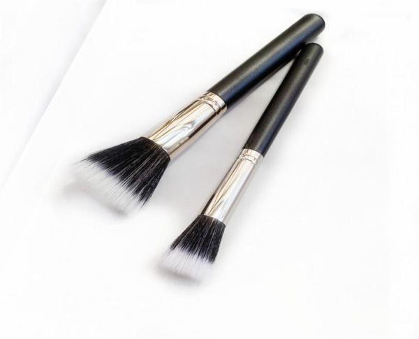 duo fibre face makeup stippling brush 187188 largesmall multipurpose lightweight face powder foundation blush highlighter beaut3706331
duo fibre face makeup stippling brush 187188 largesmall multipurpose lightweight face powder foundation blush highlighter beaut3706331