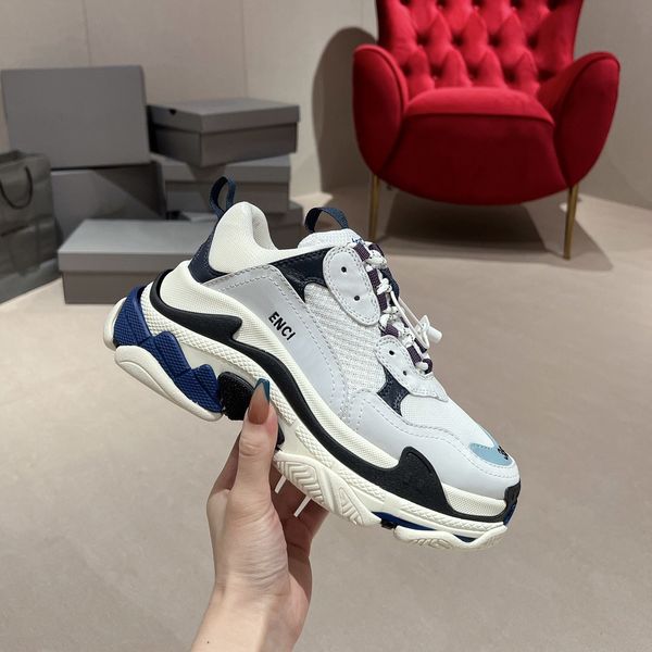 designer sneakers balencaigaity running shoes fashion luxury triple s sneaker women men sports shoe new trainer fhjjvbn
designer sneakers balencaigaity running shoes fashion luxury triple s sneaker women men sports shoe new trainer fhjjvbn