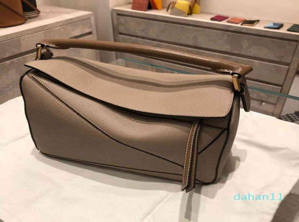 2022 latest models handbag whole puzzle geometric net red same diagonal hand leather women039s splicing pillow4705713, Black;red
2022 latest models handbag whole puzzle geometric net red same diagonal hand leather women039s splicing pillow4705713, Black;red