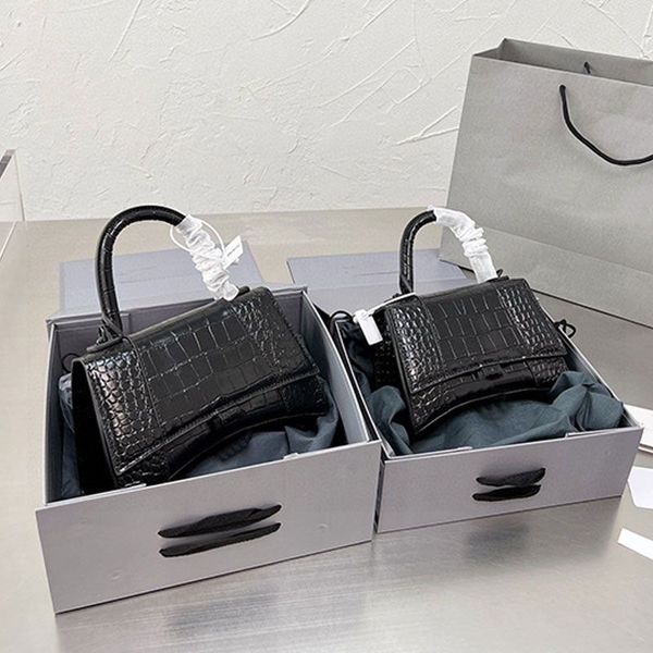 women hourglass half moon crossbody bags alligator leather fashion letters 5a quality shoulder bag plain chain cluth wallets crocodile print
women hourglass half moon crossbody bags alligator leather fashion letters 5a quality shoulder bag plain chain cluth wallets crocodile print
