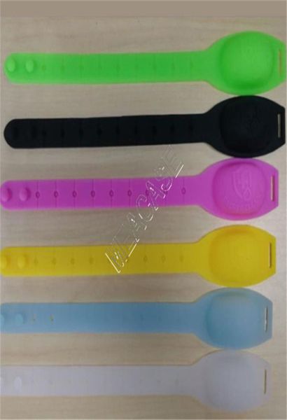 silicone hand sanitizer wrist bracelet bottles hand sanitizer gel alcohol degerming wristband dispensing portable wearable sanitiz4670841, Red;brown
silicone hand sanitizer wrist bracelet bottles hand sanitizer gel alcohol degerming wristband dispensing portable wearable sanitiz4670841, Red;brown