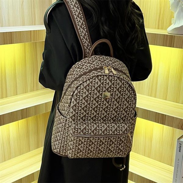 wholesale ladies shoulder bag 2 colors large capacity leisure travel backpack vertical wear-resistant leather handbag street trend geometric printing backpacks, Brown- 9225#
wholesale ladies shoulder bag 2 colors large capacity leisure travel backpack vertical wear-resistant leather handbag street trend geometric printing backpacks, Brown- 9225#