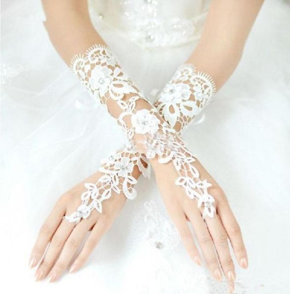 custom made vintage fingerless bridal gloves fabulous lace diamond flower glove hollow wedding dress accessories4221190, White
custom made vintage fingerless bridal gloves fabulous lace diamond flower glove hollow wedding dress accessories4221190, White
