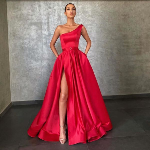 new red a line evening dresses formal prom party gown one-shoulder floor-length sweep train satin long thigh-high slits plus size custom, Black
new red a line evening dresses formal prom party gown one-shoulder floor-length sweep train satin long thigh-high slits plus size custom, Black