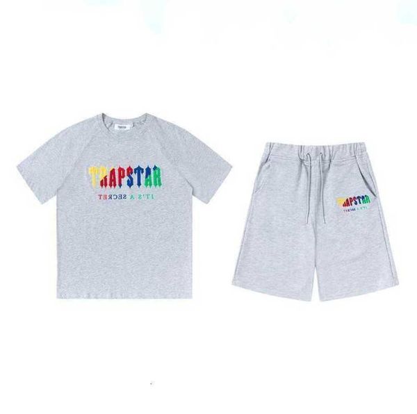 men's t-shirt trapstar designer printed alphabet luxury black and white gray rainbow summer sports fashion cotton thread short sleeve s, White;black
men's t-shirt trapstar designer printed alphabet luxury black and white gray rainbow summer sports fashion cotton thread short sleeve s, White;black