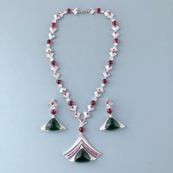 designer collection style dinner party red beads necklace earrings settings diamond green gem fan-shaped pendant women lady jewelry sets, Silver
designer collection style dinner party red beads necklace earrings settings diamond green gem fan-shaped pendant women lady jewelry sets, Silver