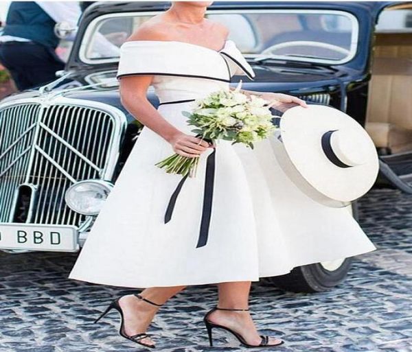 vintage tea length short wedding dresses off the shoulder black and white aline 1950s bridal gowns informal wedding gown9679606
vintage tea length short wedding dresses off the shoulder black and white aline 1950s bridal gowns informal wedding gown9679606