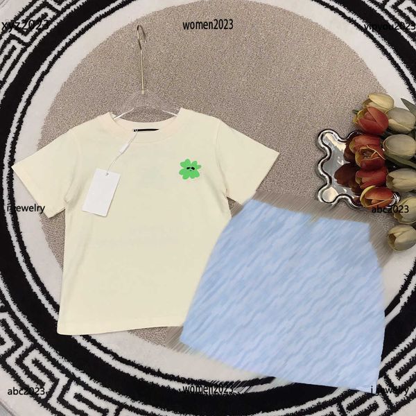 luxury designer girls dress child summer fashion products two-piece suit round neck letter printed t-shirt and skirt multiple product, White
luxury designer girls dress child summer fashion products two-piece suit round neck letter printed t-shirt and skirt multiple product, White