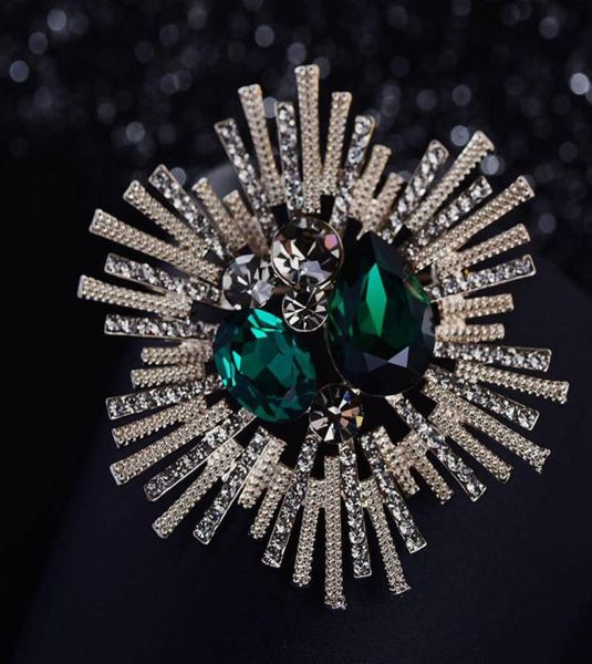 luxury full flashing crystal brooches for women corsage coat suit pin accessories woman broche fashion christmas gifts jewelry7906137, Gray
luxury full flashing crystal brooches for women corsage coat suit pin accessories woman broche fashion christmas gifts jewelry7906137, Gray