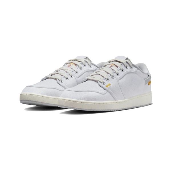 1 1s low mens basketball shoes do8912-101 union x white sail university gold neutral grey men women trainers sports sneakers
1 1s low mens basketball shoes do8912-101 union x white sail university gold neutral grey men women trainers sports sneakers